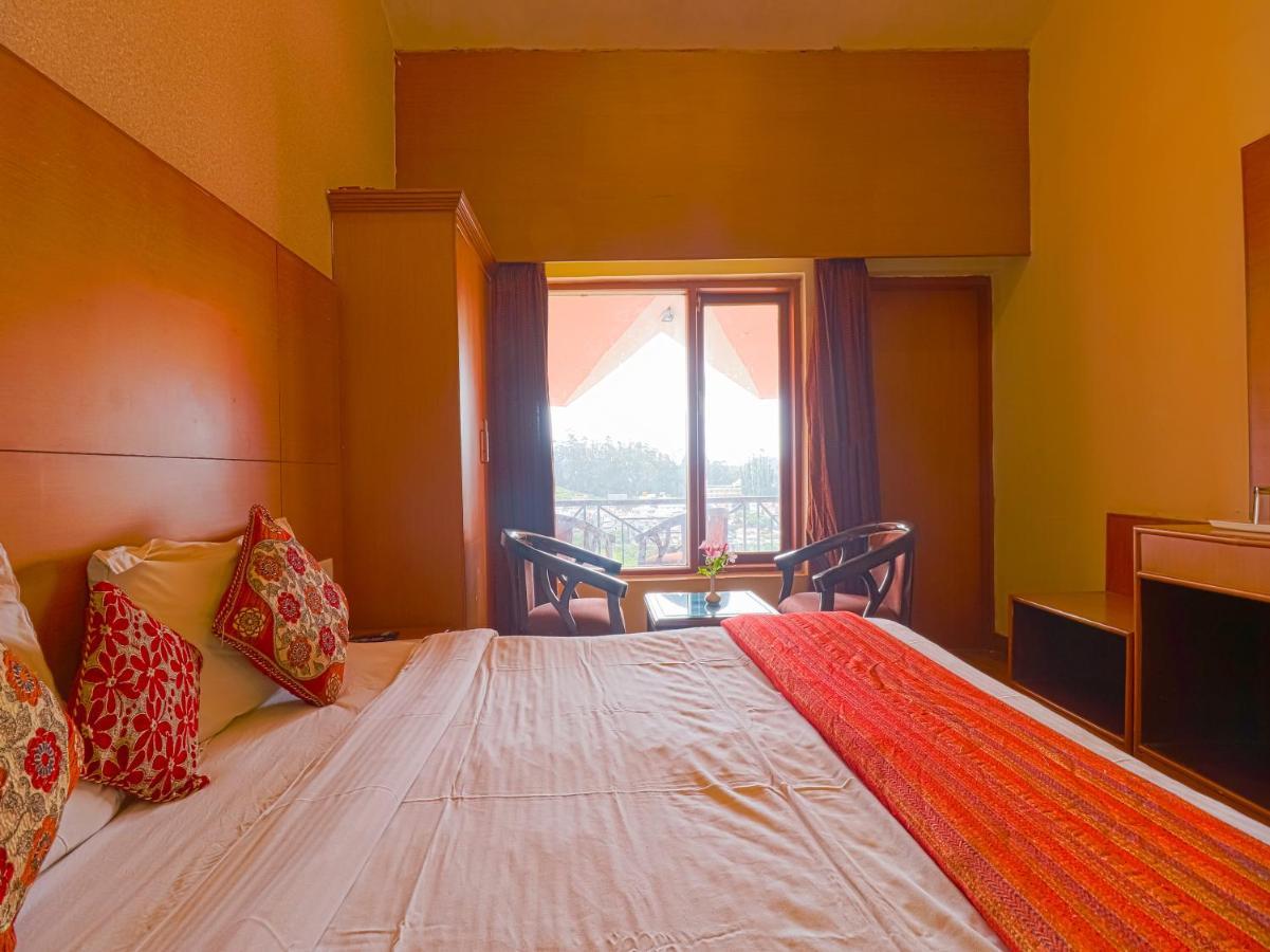 The Byke Sunshine Grand Hotel Ooty Bagian luar foto