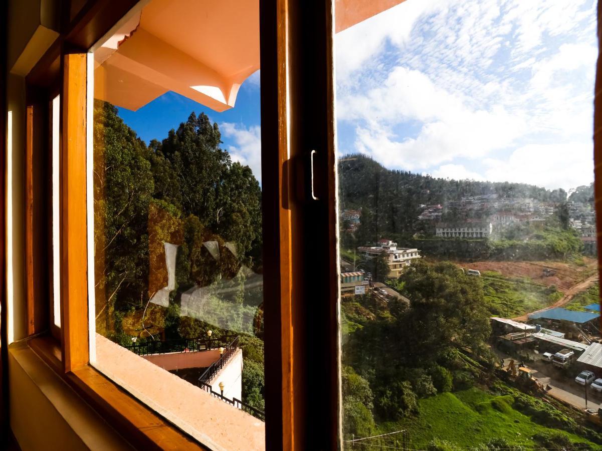 The Byke Sunshine Grand Hotel Ooty Bagian luar foto