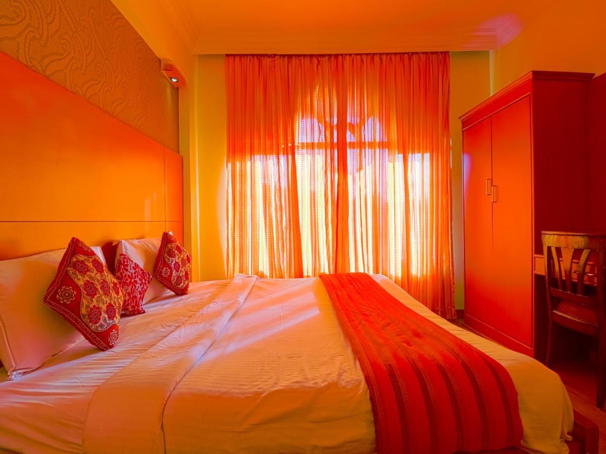 The Byke Sunshine Grand Hotel Ooty Bagian luar foto